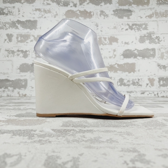 New Open Edit Eryn White Faux Leather Wedge Sandals C967 - Picture 5 of 14